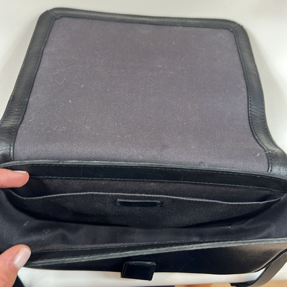 Madewell The Transport Flap Shoulder Bag - Picture 8 of 8